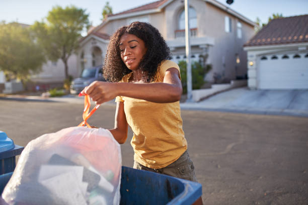 Best Attic Cleanout Services  in Alum Creek, WV